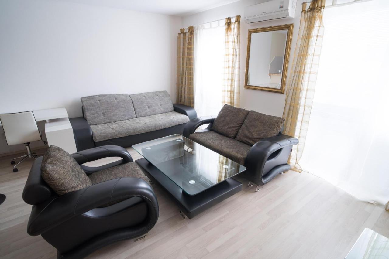 Apartment Vodni With Parking Brünn  Kültér fotó