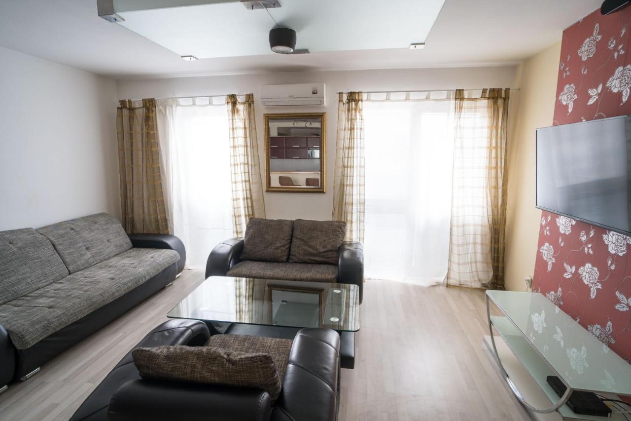 Apartment Vodni With Parking Brünn  Kültér fotó