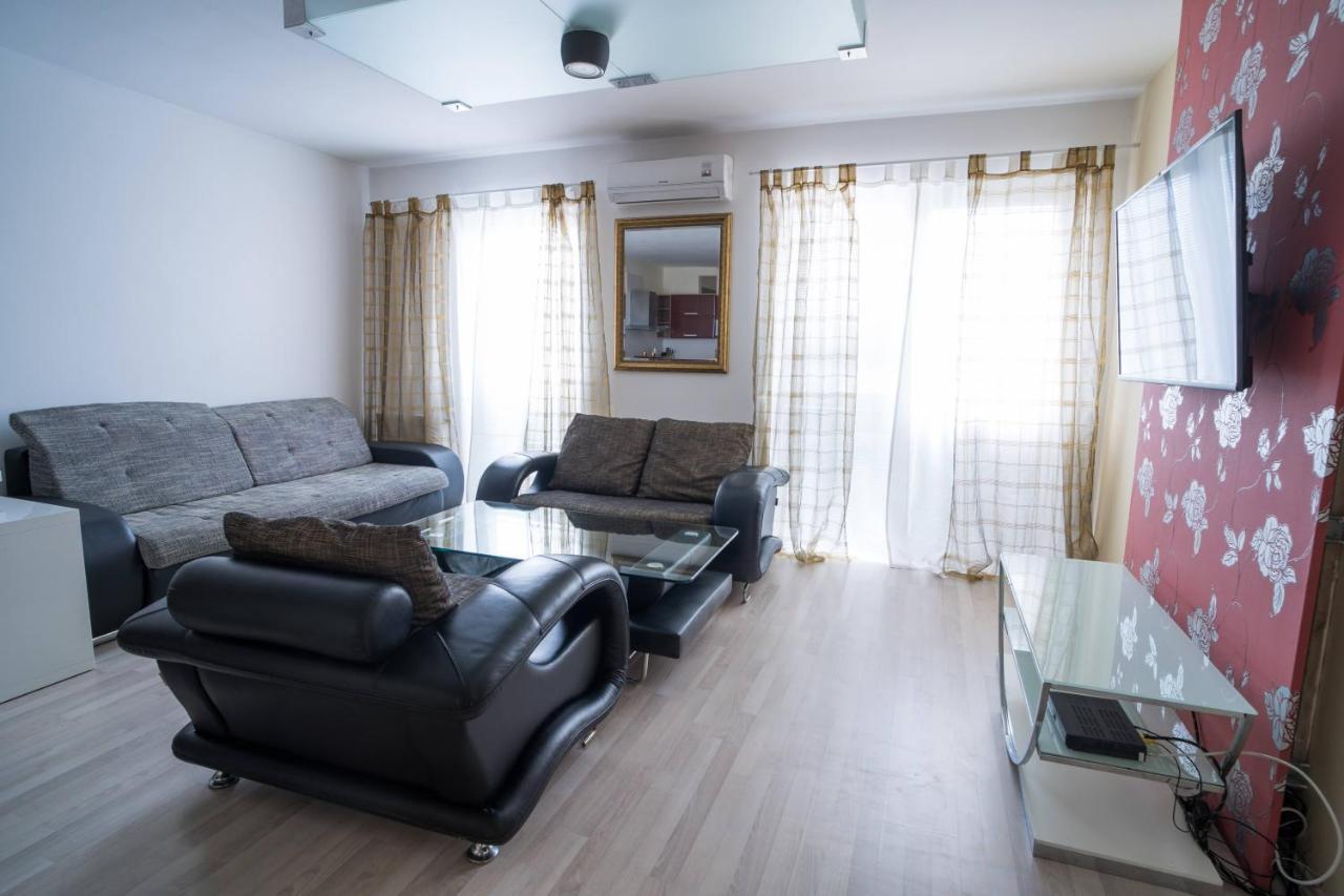 Apartment Vodni With Parking Brünn  Kültér fotó