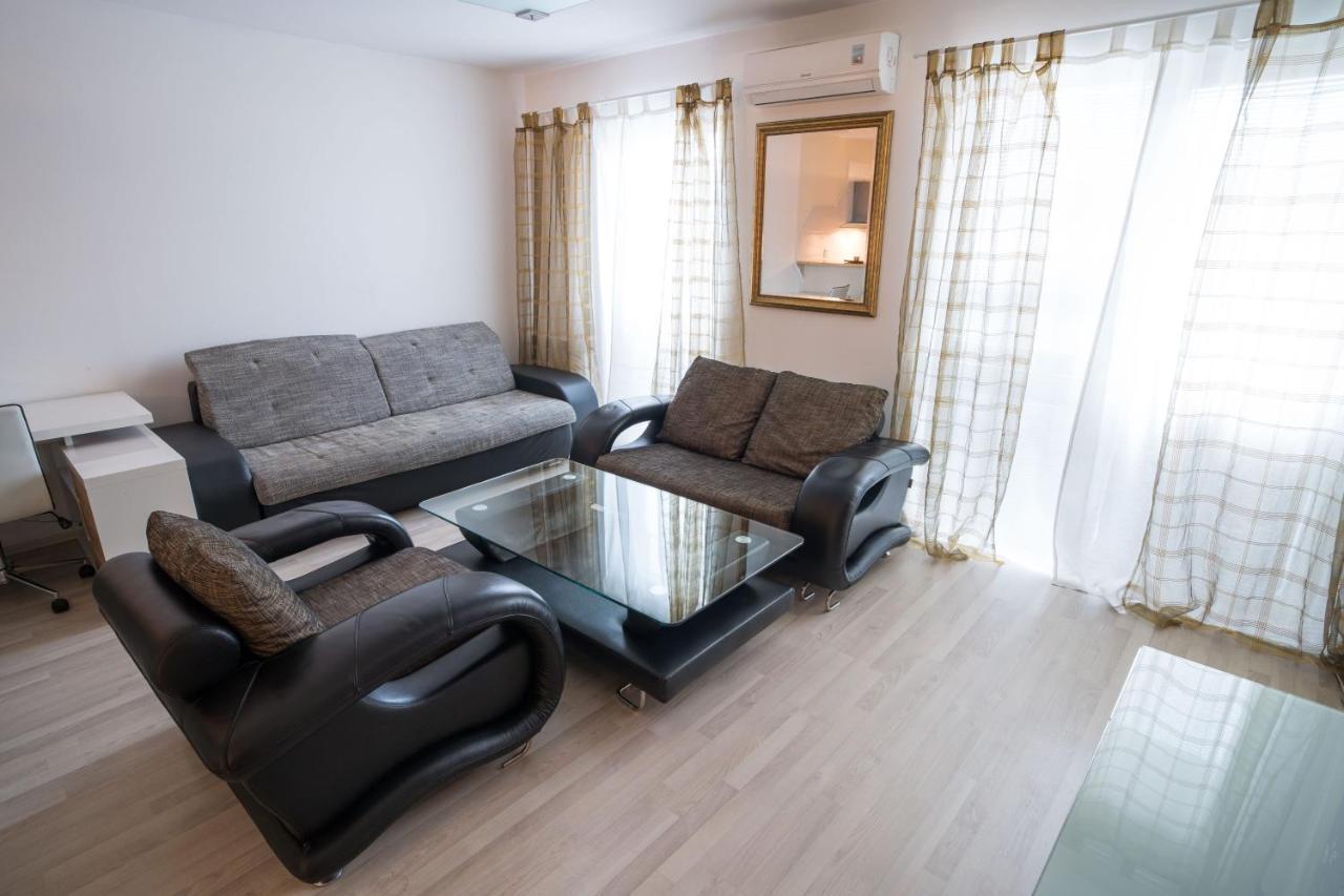 Apartment Vodni With Parking Brünn  Kültér fotó